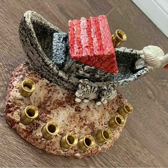Decorative Noah's Ark Candle Holder - Picture 8 of 10